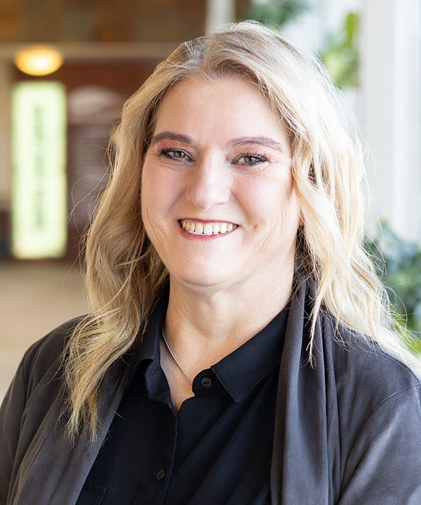 Lynda Steinbach